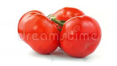 红番茄360度开启白底.. 全高清循环视频.. 新鲜和健康的有机食品